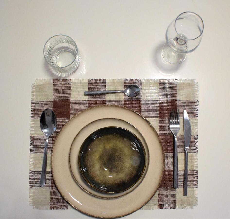 Yes, Yes! Lovely Apartment Good Amenities Budapest Center Esterno foto